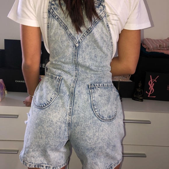 Super cute denim overall shorts - Picture 8 of 8
